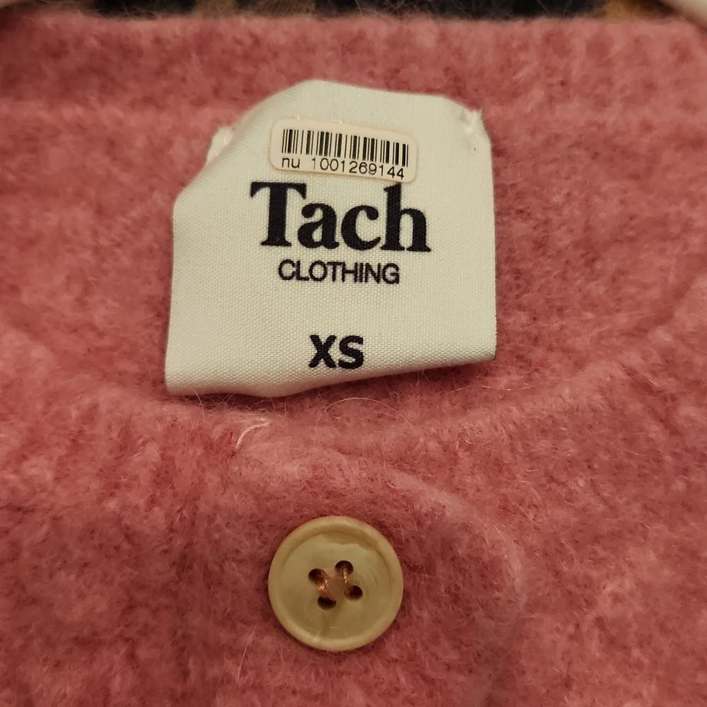 TACH Pink Dalia Button-Up Crop Sweater - Picture 6 of 13